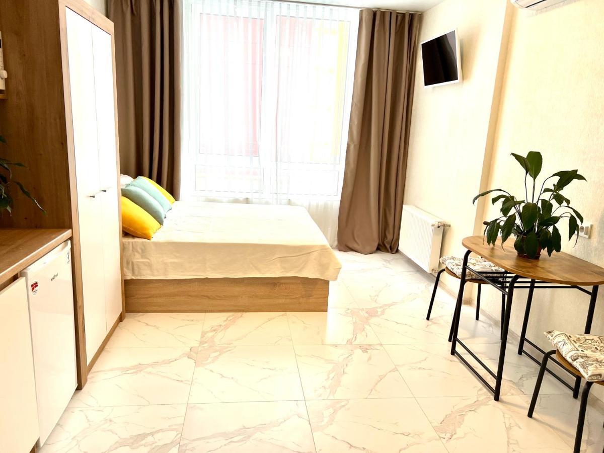 Osapart Hotel In A Complex Semycvit 2 Lviv Kültér fotó