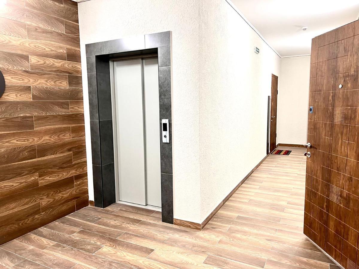Osapart Hotel In A Complex Semycvit 2 Lviv Kültér fotó