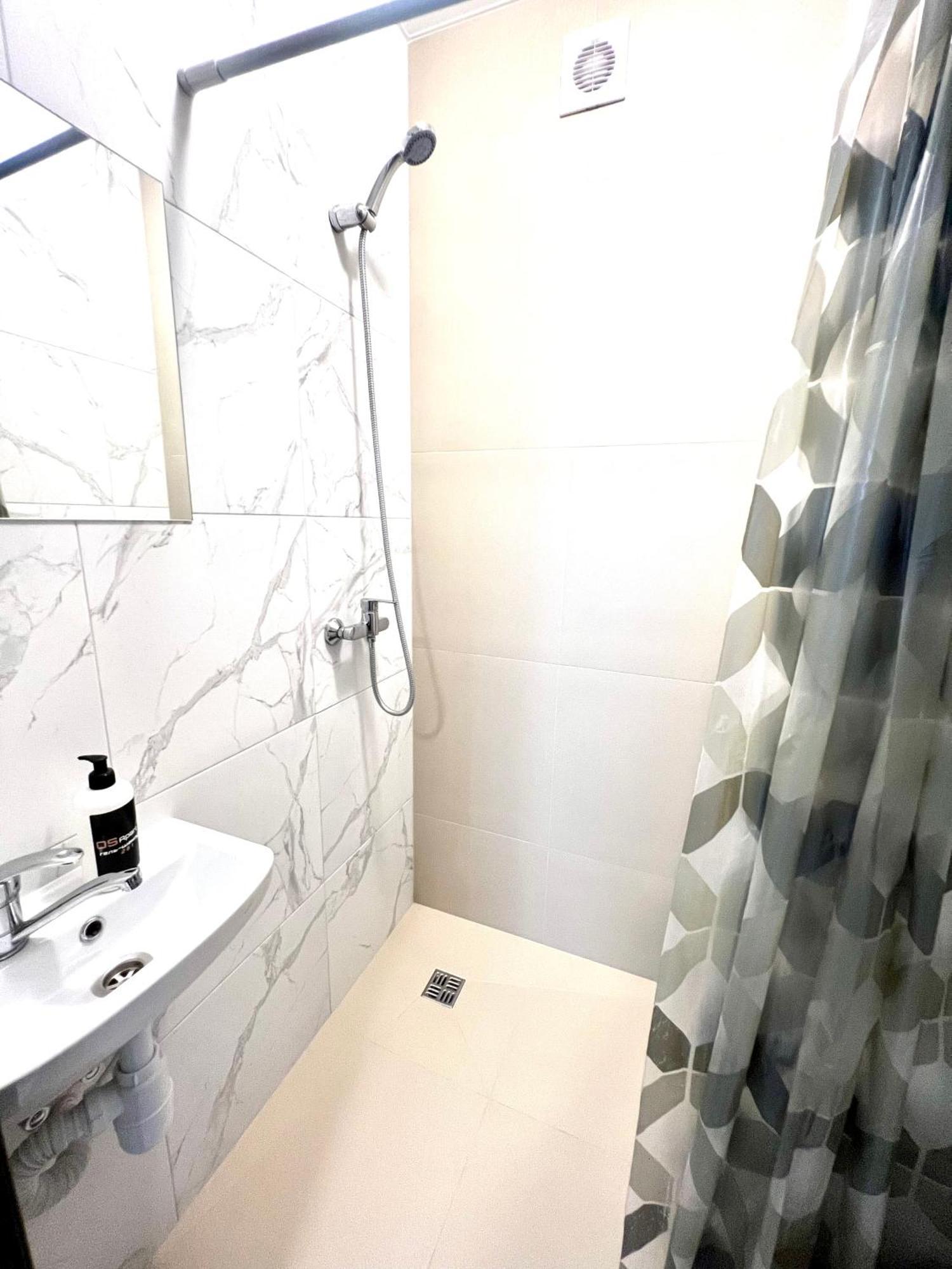 Osapart Hotel In A Complex Semycvit 2 Lviv Kültér fotó