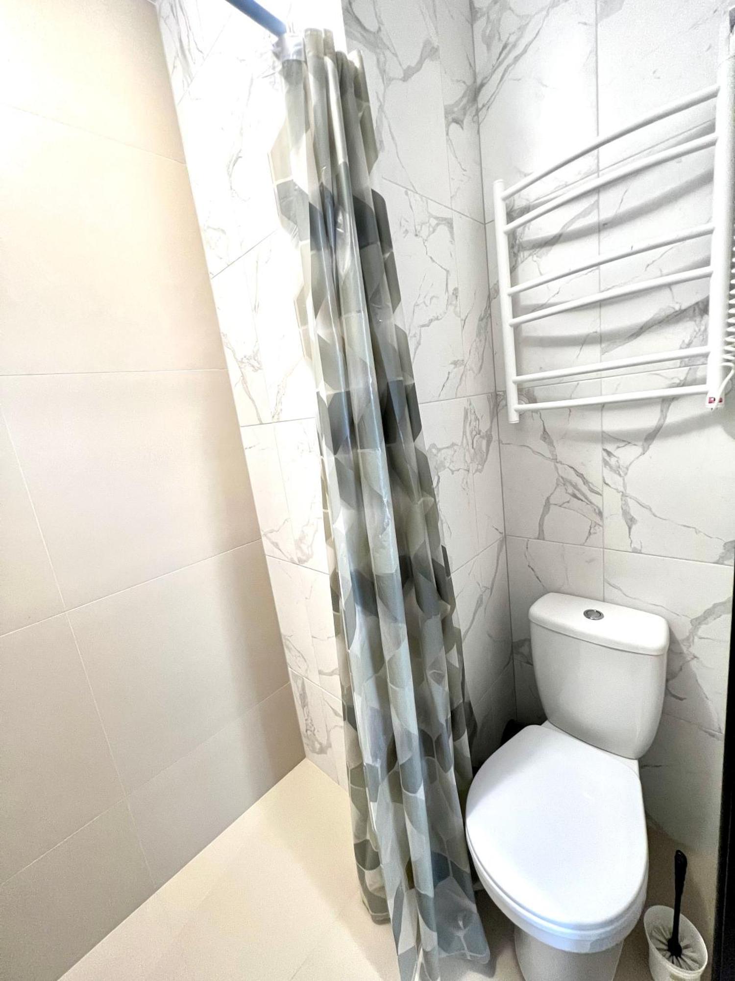Osapart Hotel In A Complex Semycvit 2 Lviv Kültér fotó