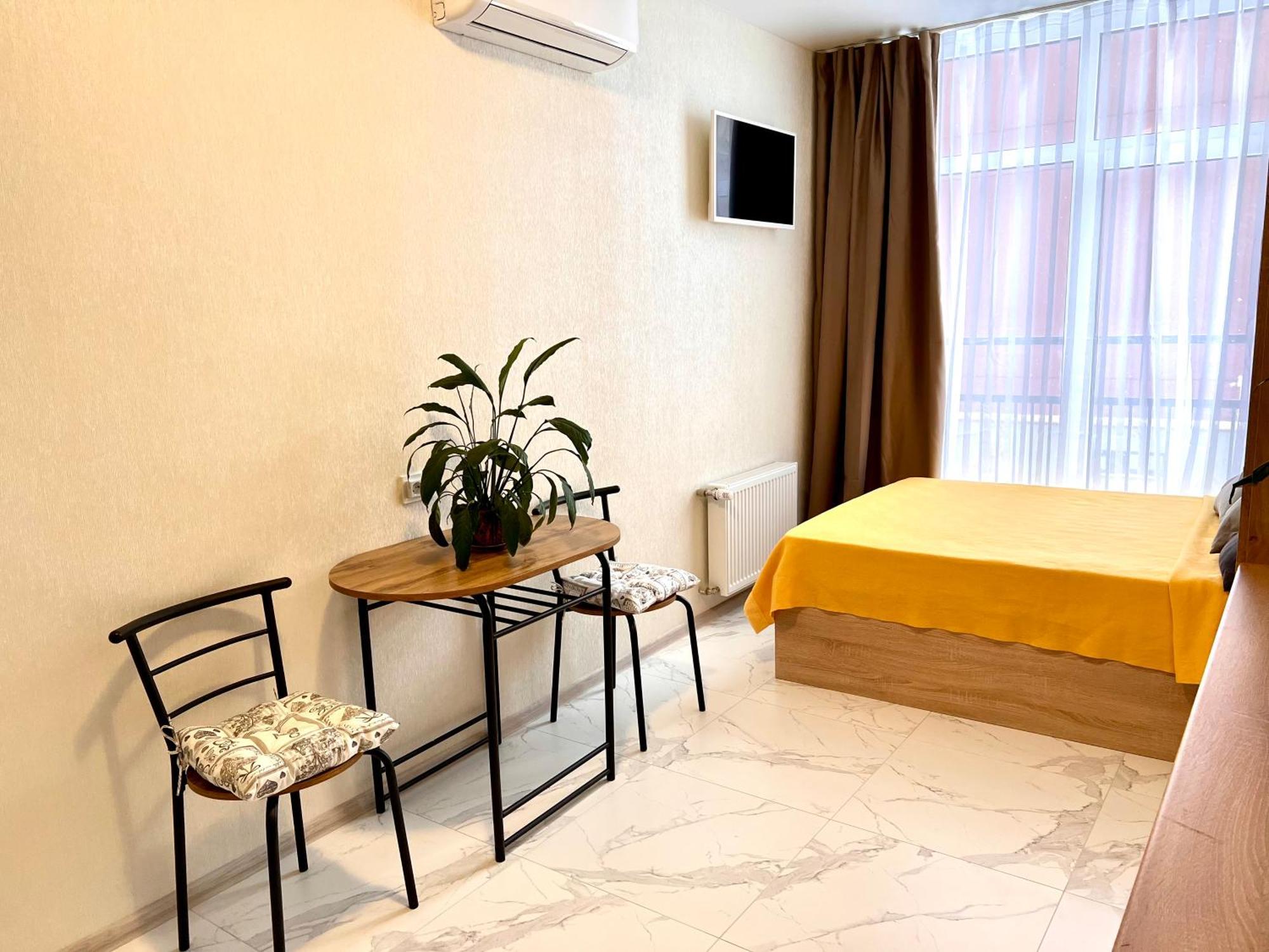 Osapart Hotel In A Complex Semycvit 2 Lviv Kültér fotó